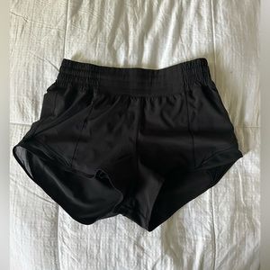 Lululemon Hotty Hot Shorts (2.5”)